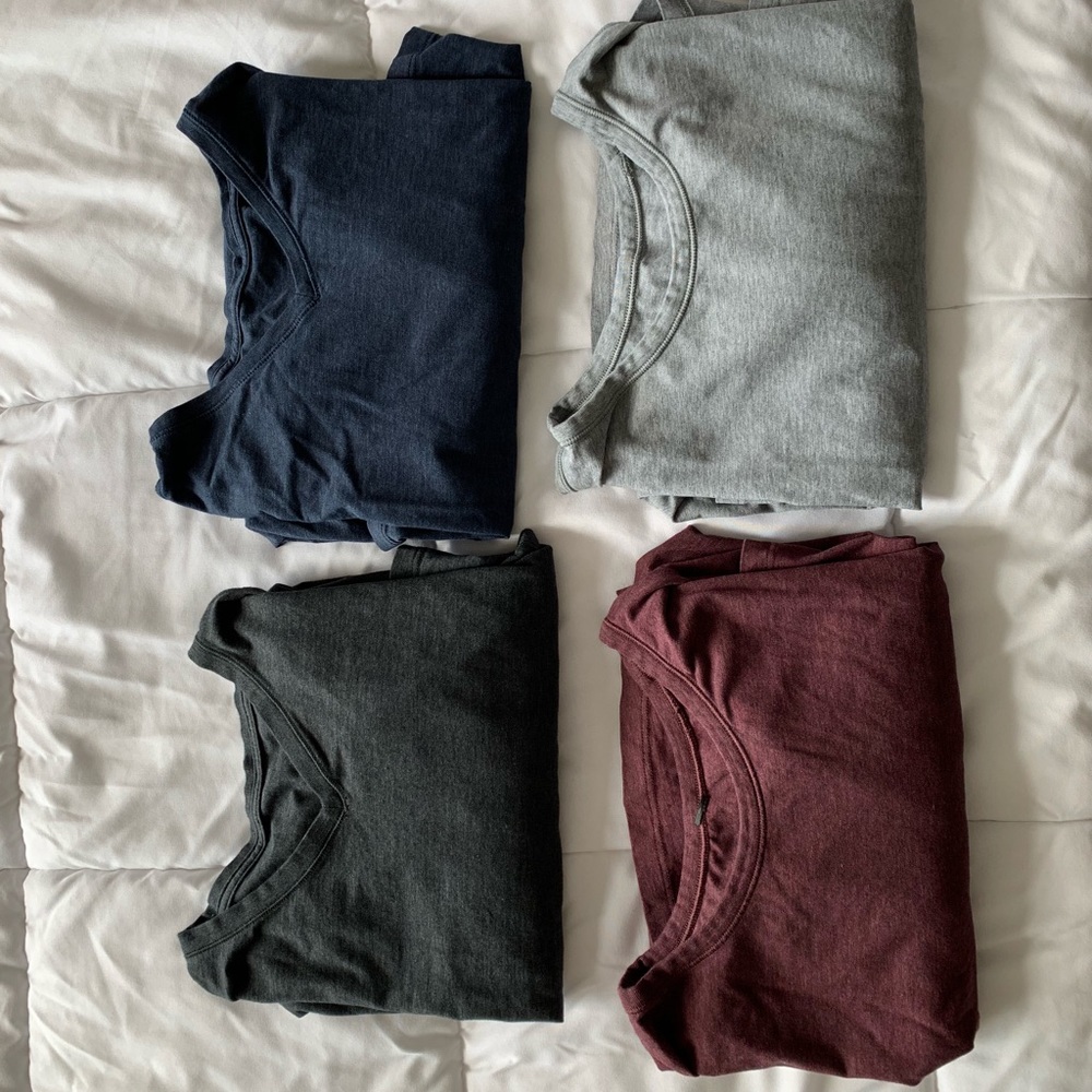 LOT of lululemon Men shirt - size XL